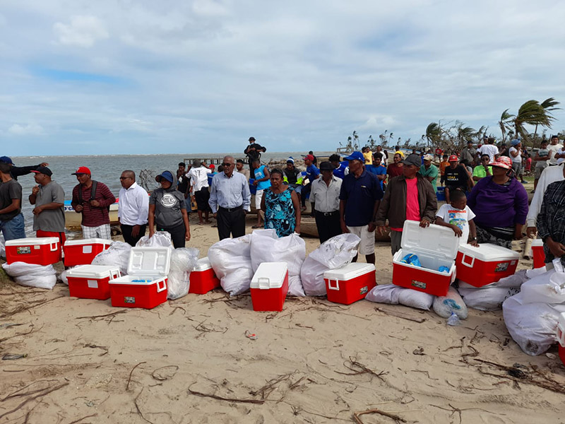 pescadores-reciben-bono-de-pesca-costa-caribe